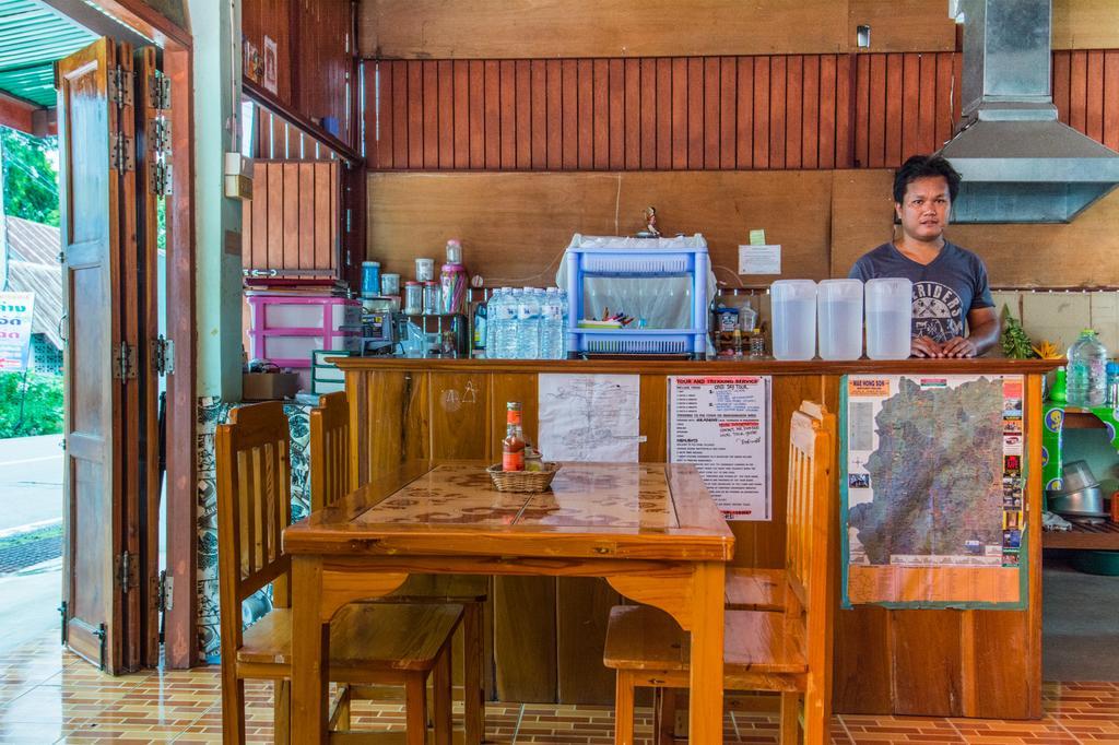 Sarm Mork Guest House Mae Hong Son Exterior foto