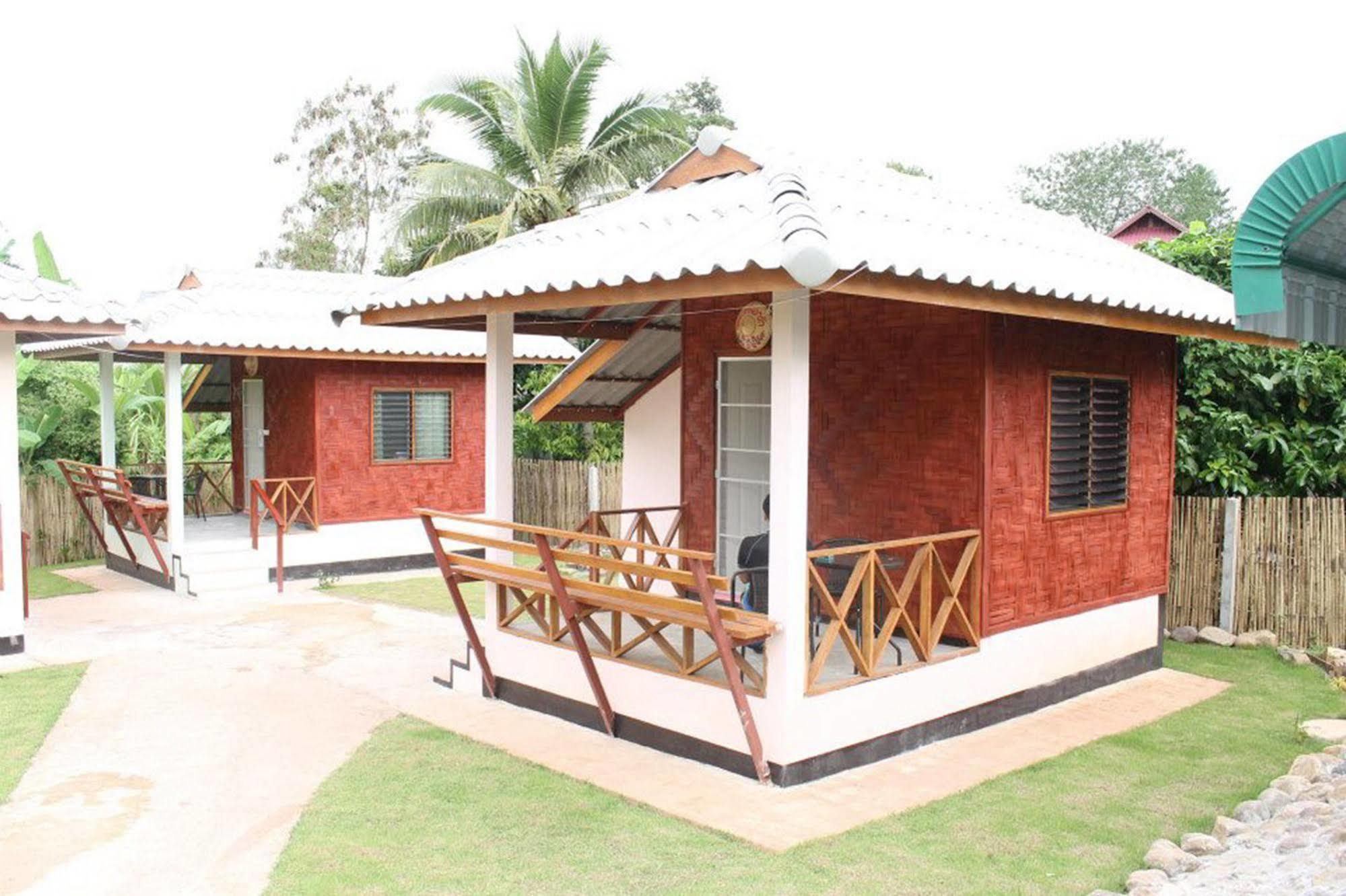 Sarm Mork Guest House Mae Hong Son Exterior foto