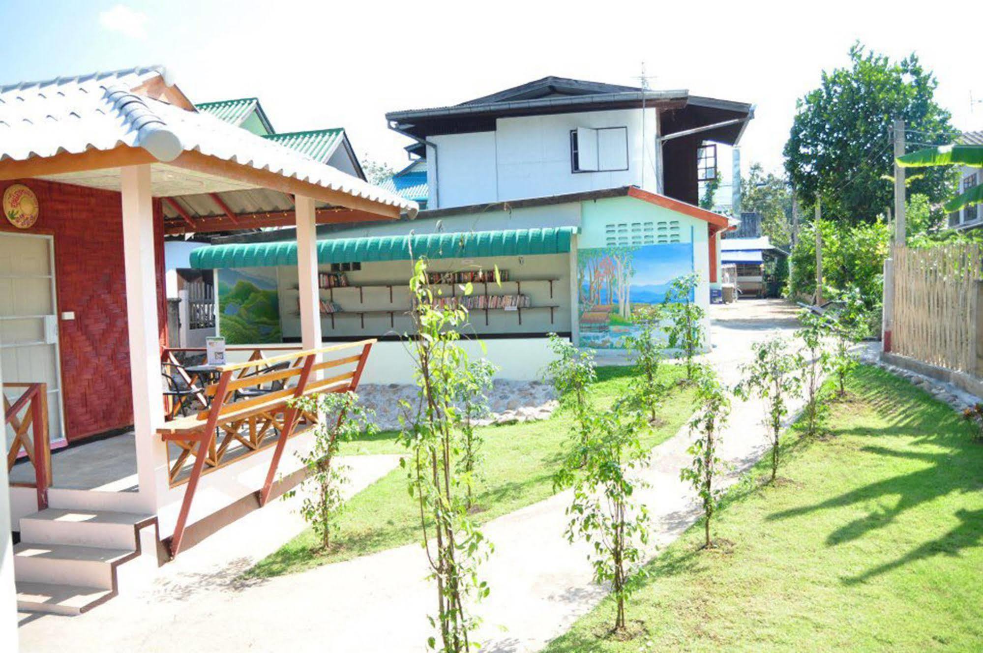 Sarm Mork Guest House Mae Hong Son Exterior foto